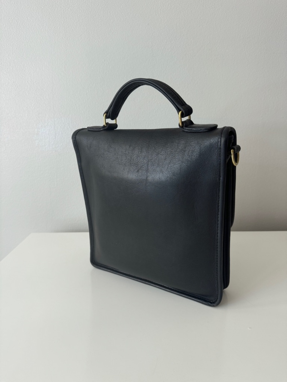 Vintage Coach Station Bag - Picture 4 of 8